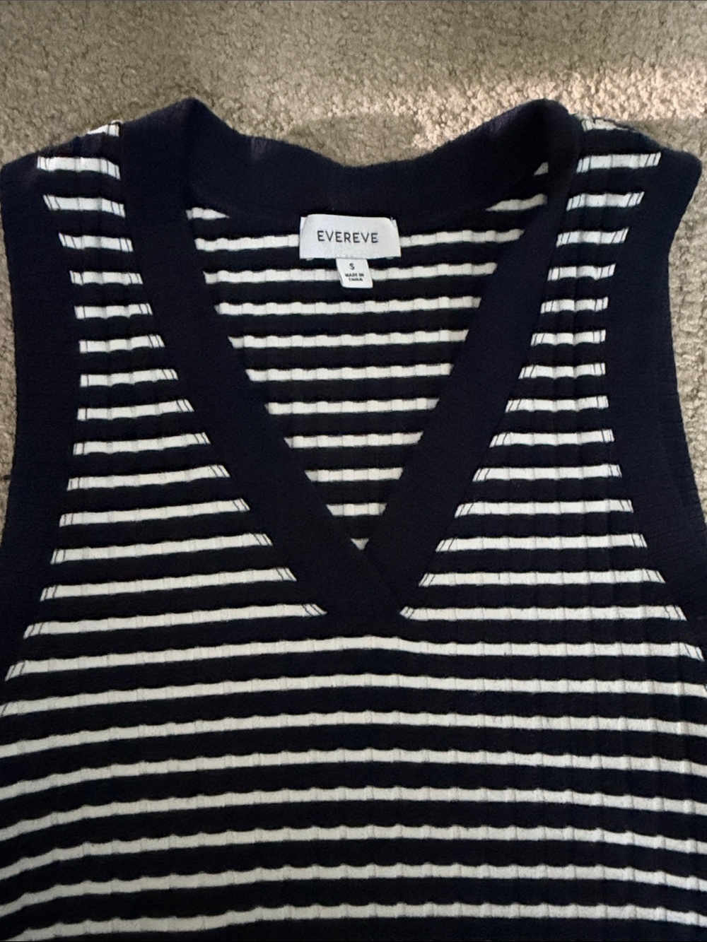 Evereve Navy & White Ribbed V-Neck Tank - Picture 3 of 4